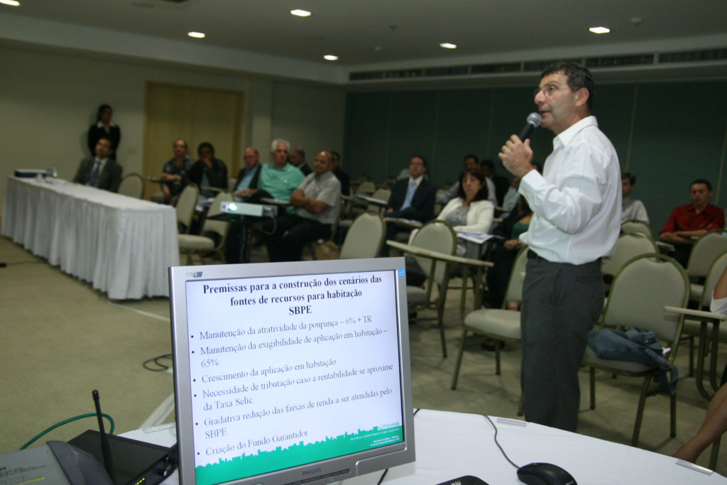 Nabil em palestra no Curso Descobrir São Paulo 2